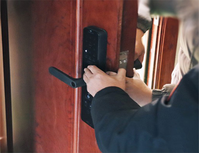 乌兰24小时上门开锁公司
